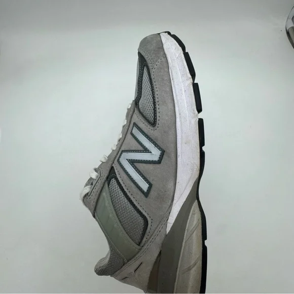 New Balance Grey Mesh Suede 990v5 Sneakers